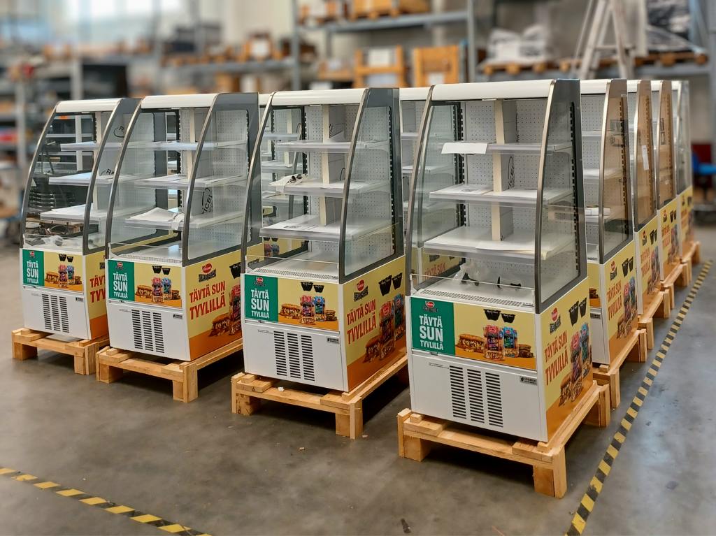 Meiltä myös isommat erät vuokrakalusteita