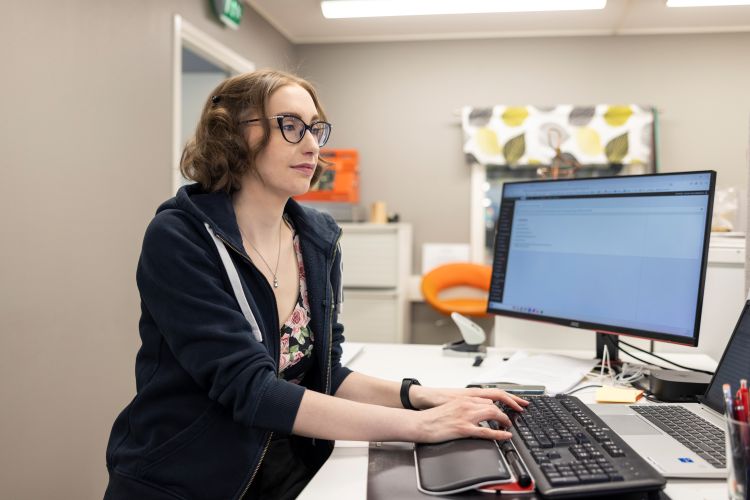 Suomen Myymäläkaluste Sofia